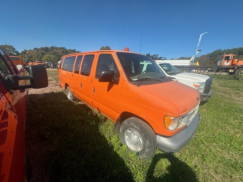 P159	2001 Ford E250 Cargo Paint Van	266KMiles/Hours,	Runs and Drives