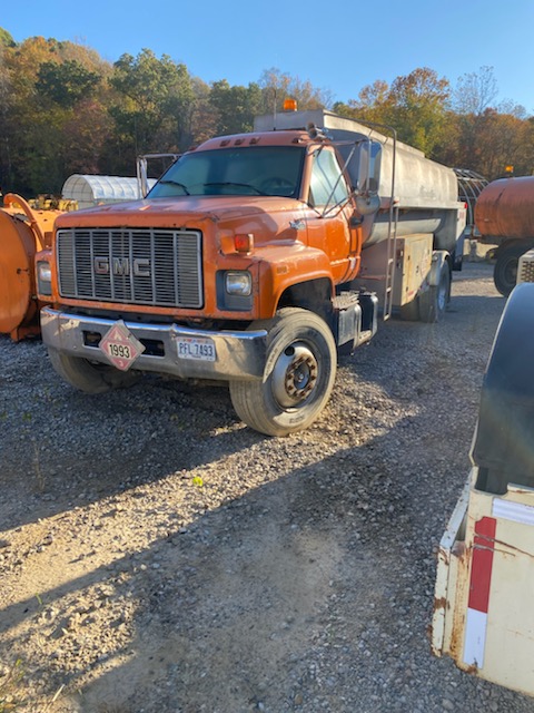 SF2	1994 GMC Topkick	265KMiles/Hours,	Pipes bad on tank