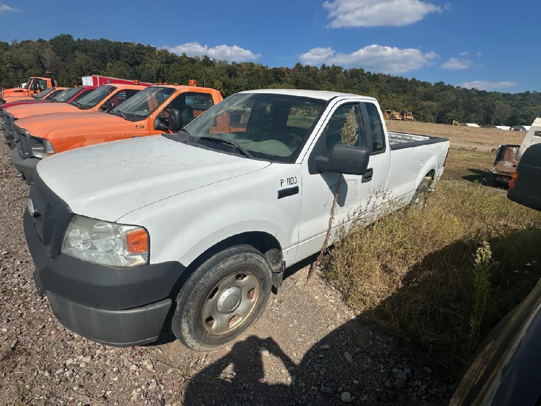 P1103
2008 FORD F150 REG CAB

HIT IN REAR, NEEDS WHEEL BEARING