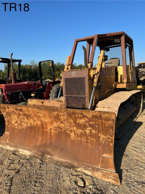 TR18
1989 CASE 1150 E DOZER